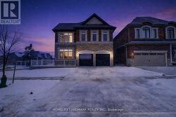 8 MAPLETON STREET Richmond Hill, ON L4E 1N1