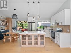393 PALISER CRESCENT S Richmond Hill, ON L4C 1S2