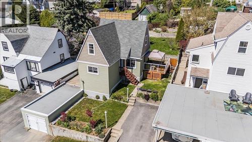 725 SHAKESPEARE Street  Warfield, BC V1R 2B3