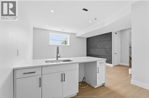 2144 Daytona, Windsor, ON - Indoor Photo Showing Other Room
