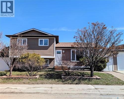 806 Graham ROAD  Regina, SK S4N 6W7