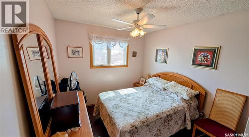 806 Graham Road, Regina, SK - Indoor Photo Showing Bedroom