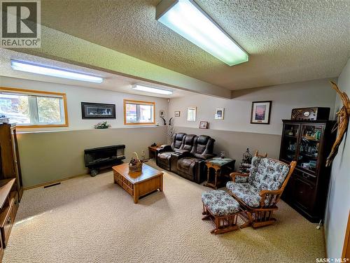 806 Graham Road, Regina, SK - Indoor Photo Showing Basement