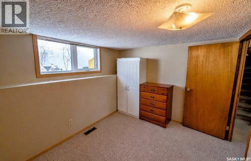 806 Graham Road, Regina, SK - Indoor Photo Showing Other Room
