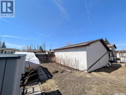 806 Graham Road, Regina, SK - Outdoor With Exterior