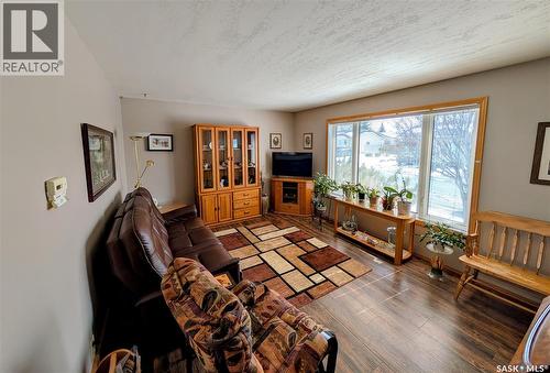 806 Graham Road, Regina, SK - Indoor