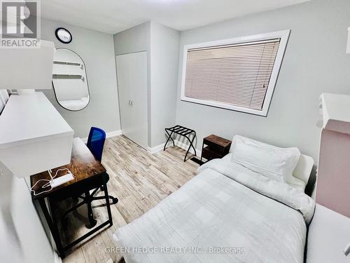 34 Stanley Avenue, Kitchener, ON - Indoor Photo Showing Bedroom