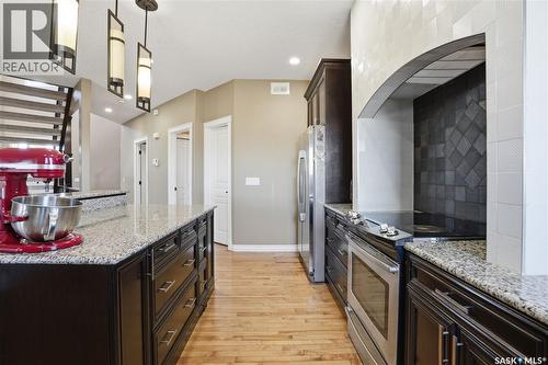 102 Thode Avenue, Saskatoon, SK - Indoor Photo Showing Kitchen With Upgraded Kitchen
