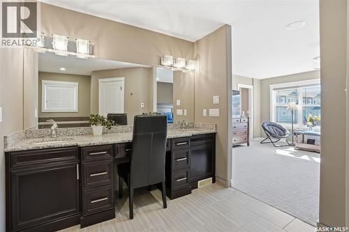 102 Thode Avenue, Saskatoon, SK - Indoor Photo Showing Bathroom