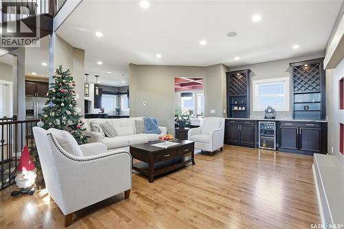 102 Thode Avenue, Saskatoon, SK - Indoor Photo Showing Living Room