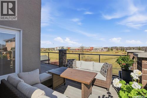 102 Thode Avenue, Saskatoon, SK - Outdoor