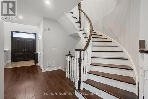 7 Edenbrook Crescent, Richmond Hill, ON - Indoor Photo Showing Other Room