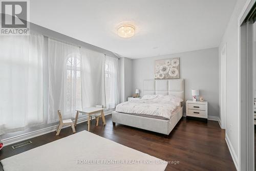 7 Edenbrook Crescent, Richmond Hill, ON - Indoor Photo Showing Bedroom