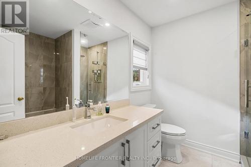 7 Edenbrook Crescent, Richmond Hill, ON - Indoor Photo Showing Bathroom