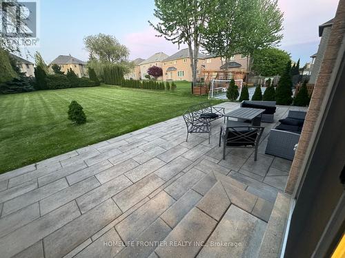7 Edenbrook Crescent, Richmond Hill, ON - Outdoor