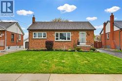 51 BROMLEY Road  Hamilton, ON L9A 2E1