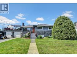 430 MONTGOMERY STREET  Coquitlam, BC V3K 5G6