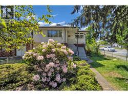 3006 E 27TH AVENUE  Vancouver, BC V5R 1P2