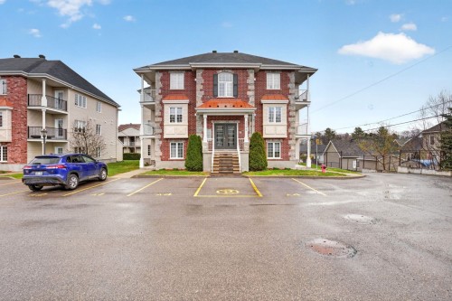 5-2200 Rue Isaac-Jogues  Saint-Jérôme, QC J7Y 0A2