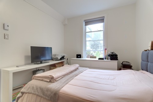 Bedroom - 6299  - 6301 Rue St-Hubert, Montréal (Rosemont/La Petite-Patrie), QC - Indoor Photo Showing Bedroom