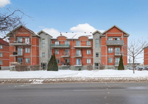 201-16689 Boul. de Pierrefonds  Montréal (Pierrefonds-Roxboro), QC H9H 5L8