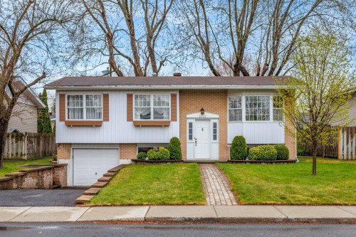 5530 Rue Béliveau  Brossard, QC J4Z 2C7
