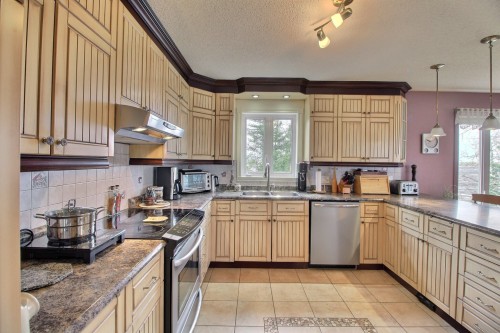 Cuisine - 265 Ch. De Val-Du-Repos, Val-D'Or, QC - Indoor Photo Showing Kitchen With Double Sink