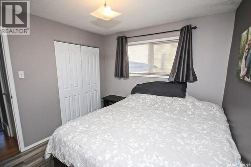 646 Albert Street, Estevan, SK - Indoor Photo Showing Bedroom