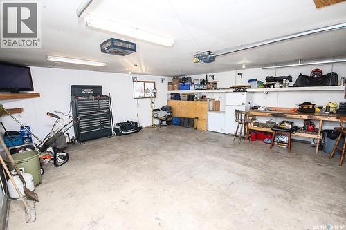 646 Albert Street, Estevan, SK - Indoor Photo Showing Garage