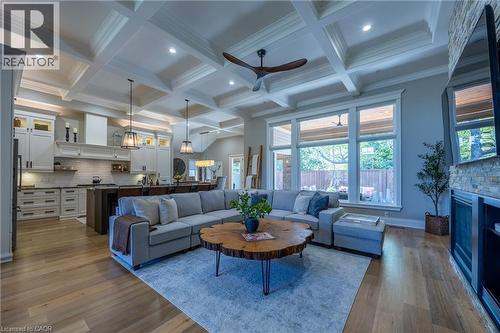 11 Greenleaf Lane, Ancaster, ON - Indoor Photo Showing Living Room With Fireplace