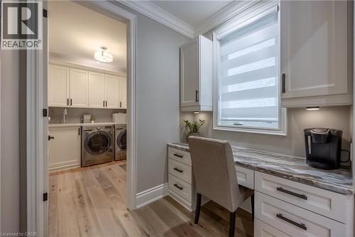 11 Greenleaf Lane, Ancaster, ON - Indoor Photo Showing Laundry Room