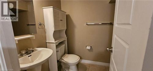 18 Moscrip Road, Cambridge, ON - Indoor Photo Showing Bathroom