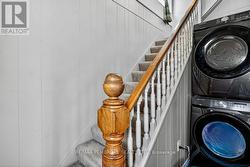 Mai Floor Laundry - 