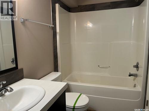 67 5612 Gordon Road, Regina, SK - Indoor Photo Showing Bathroom