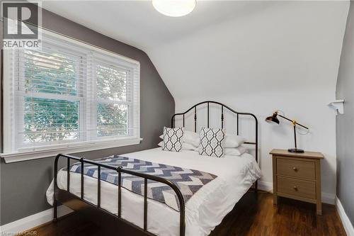 710 Hager Avenue, Burlington, ON - Indoor Photo Showing Bedroom