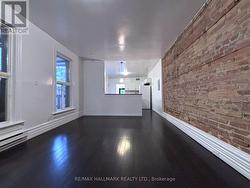 2 - 122 BALDWIN STREET Toronto, ON M5T 1L6