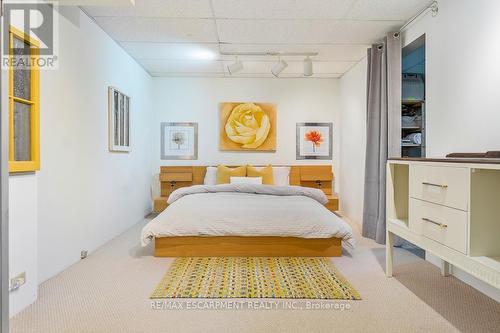 1548 Wembury Road, Mississauga, ON - Indoor Photo Showing Bedroom