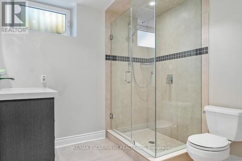 1548 Wembury Road, Mississauga, ON - Indoor Photo Showing Bathroom