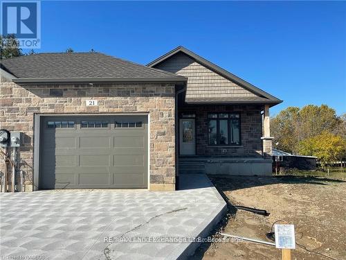 21 NYAH COURT  Kincardine, ON N0G 2N0