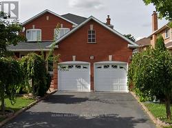 36 DIANE COURT Brampton, ON L6Y 3E2