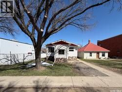 420 1st STREET W Shaunavon, SK S0N 2M0