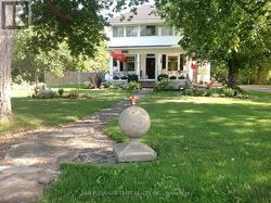 48 DUNN STREET Kawartha Lakes, ON K0M 1A0