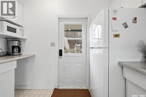 57 Sebolt Bay, Lumsden Beach, SK - Indoor