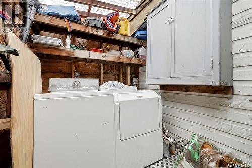 57 Sebolt Bay, Lumsden Beach, SK - Indoor Photo Showing Laundry Room