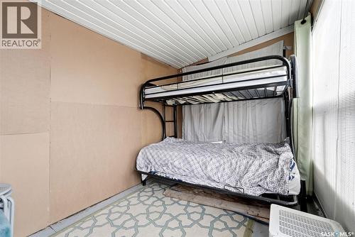 57 Sebolt Bay, Lumsden Beach, SK - Indoor Photo Showing Bedroom
