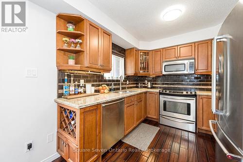 635 Commonwealth Crescent, Kitchener, ON - Indoor Photo Showing Kitchen With Stainless Steel Kitchen