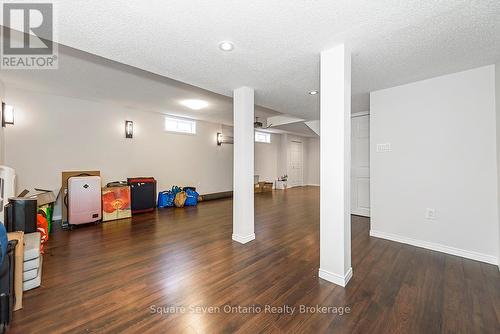 635 Commonwealth Crescent, Kitchener, ON - Indoor