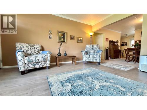 492 Fourth Avenue, Midway, BC - Indoor
