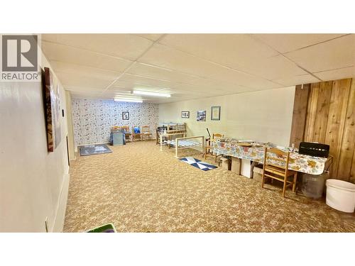 492 Fourth Avenue, Midway, BC - Indoor