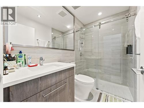 2108 691 North Road, Coquitlam, BC - Indoor Photo Showing Bathroom